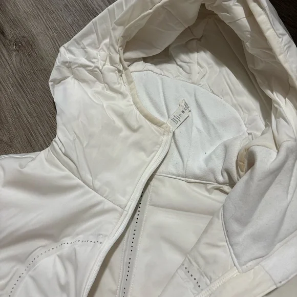 Lululemon Run For Cold Pullover Jacket - Picture 6 of 7